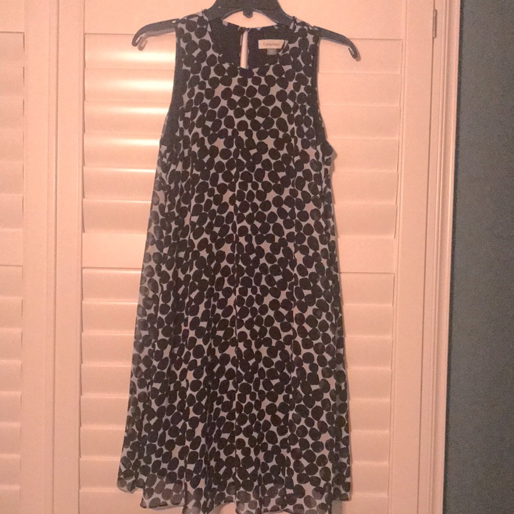 EUC Black White Circles Sleeveless Knee Length A Line Swing Dress - Super Cute!